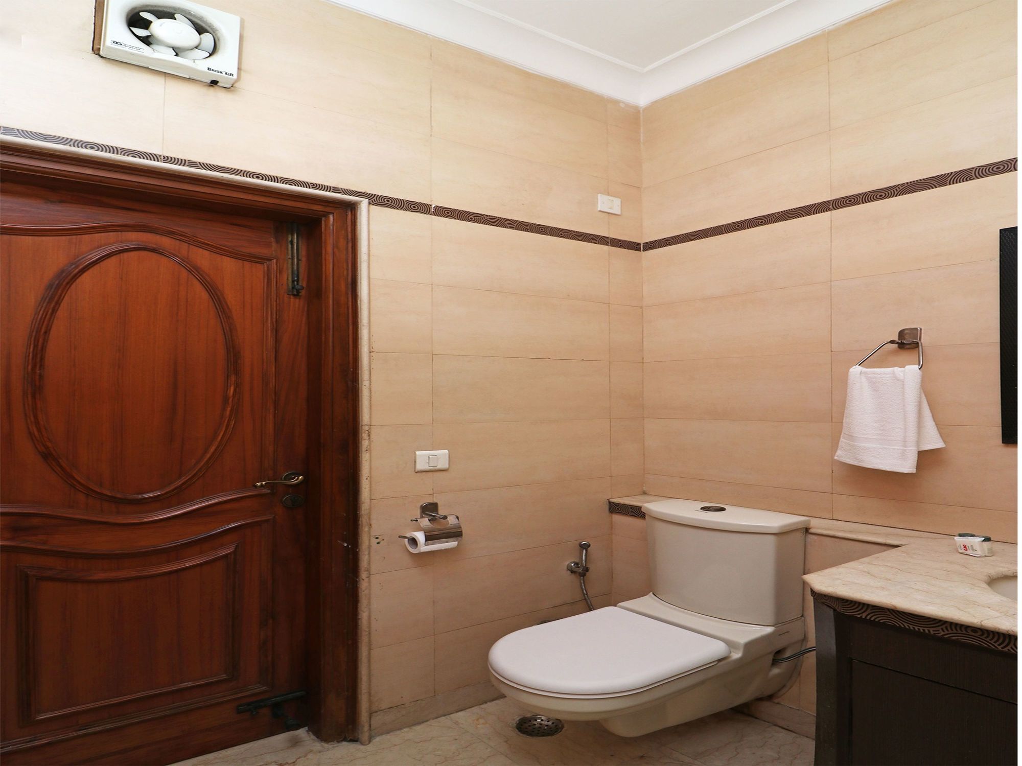 Fabexpress Ashray Hotel Noida Exterior foto
