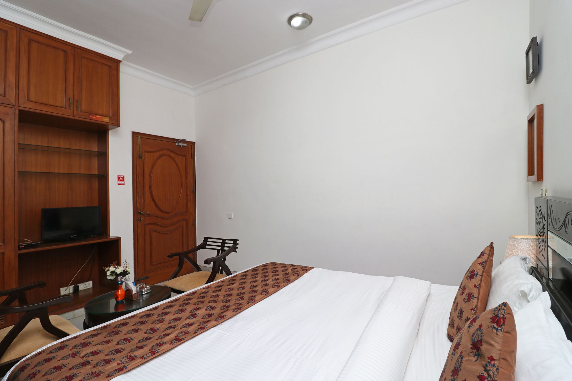 Fabexpress Ashray Hotel Noida Exterior foto