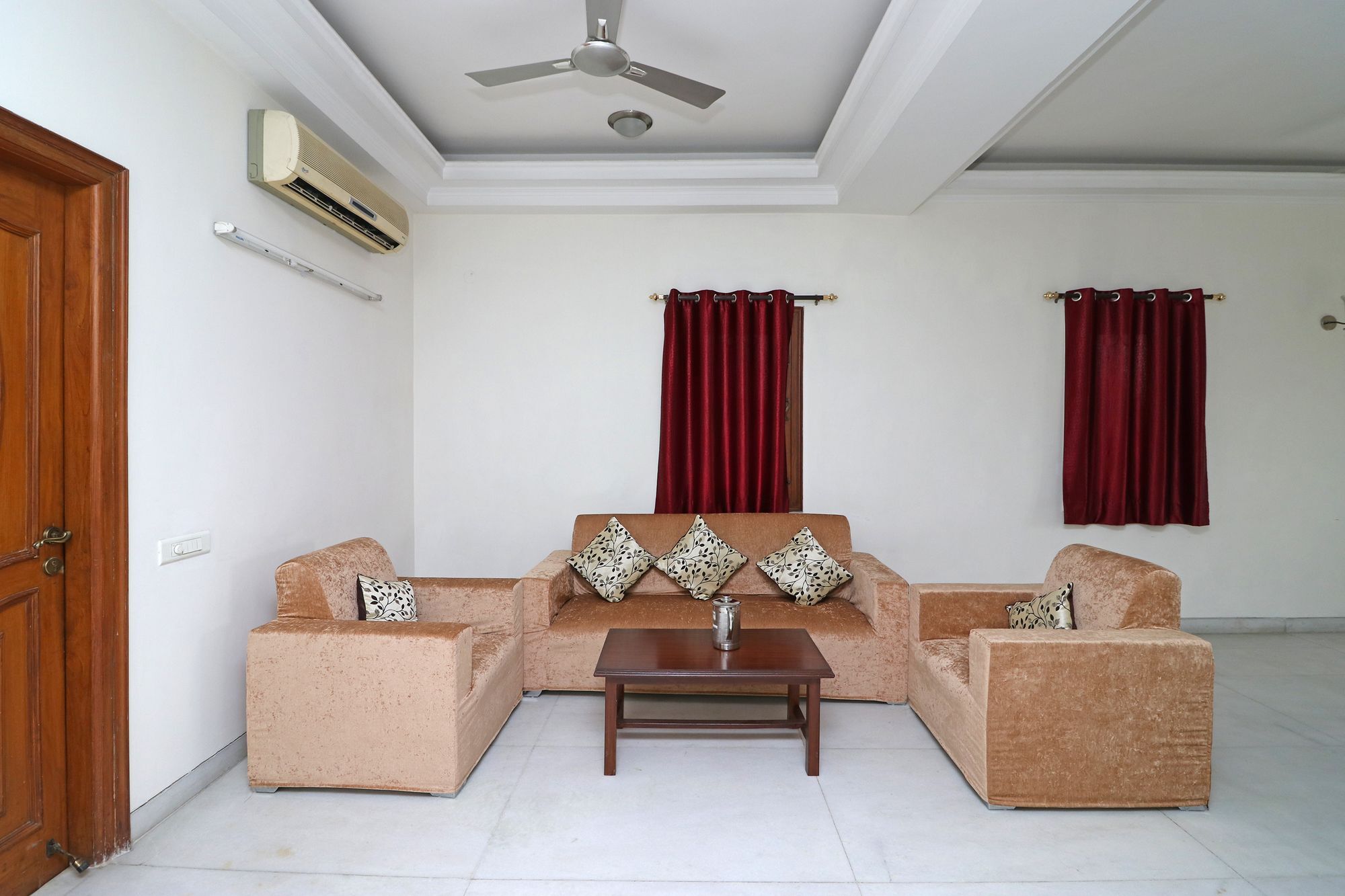 Fabexpress Ashray Hotel Noida Exterior foto