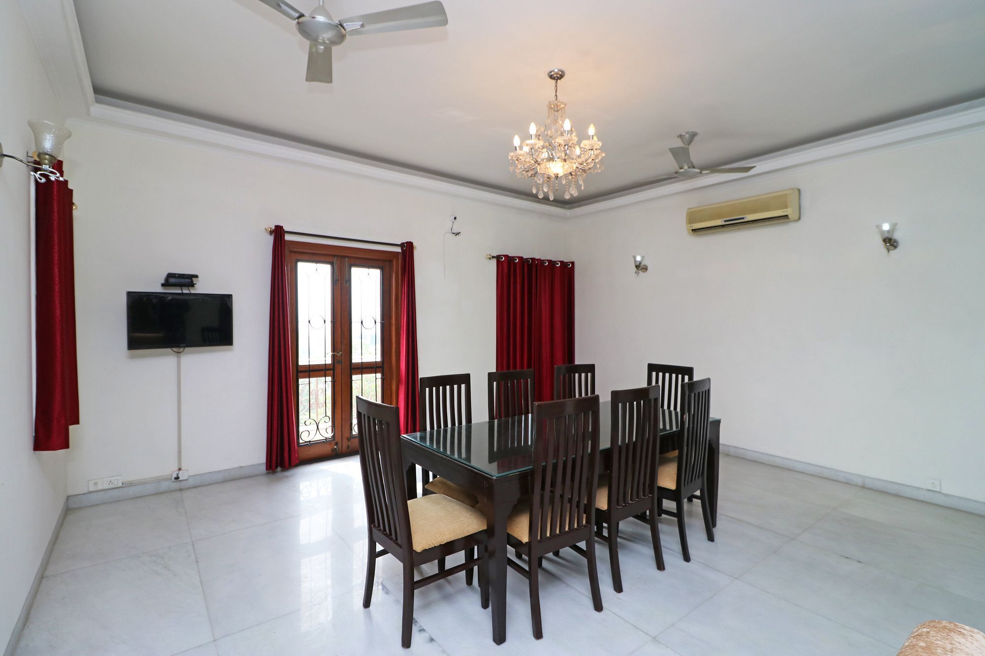 Fabexpress Ashray Hotel Noida Exterior foto